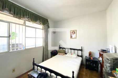 Quarto 1 de casa à venda com 2 quartos, 360m² em Fernão Dias, Belo Horizonte