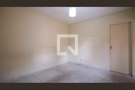 Casa à venda com 5 quartos, 300m² em Parque São Lucas, São Paulo