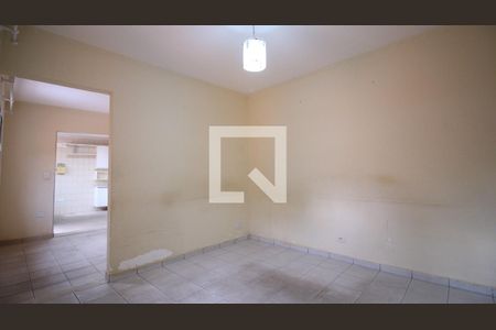 Casa à venda com 5 quartos, 300m² em Parque São Lucas, São Paulo