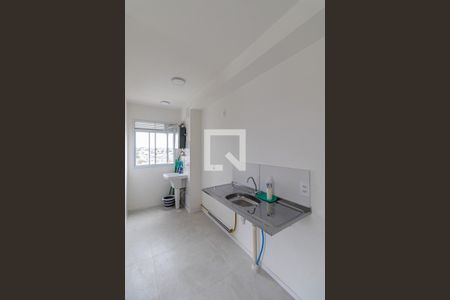 Sala/Cozinha/Área de Serviço  de apartamento para alugar com 2 quartos, 43m² em Itaim Paulista, São Paulo