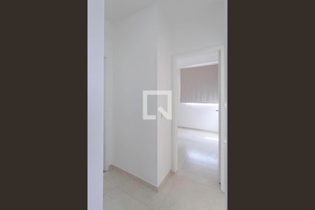 Corredor de apartamento para alugar com 3 quartos, 75m² em Manacás, Belo Horizonte