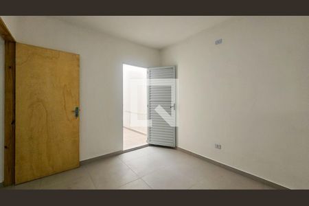 Quarto 2 de kitnet/studio para alugar com 2 quartos, 58m² em Jardim Cristal, São Paulo