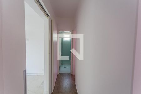 Corredor de apartamento para alugar com 3 quartos, 133m² em Santo Antônio, Belo Horizonte