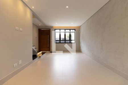 Sala de casa à venda com 3 quartos, 120m² em Vila Gumercindo, São Paulo