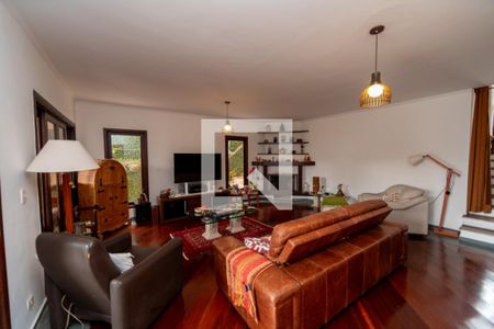 Sala de casa de condomínio para alugar com 4 quartos, 230m² em Morada dos Pássaros, Barueri