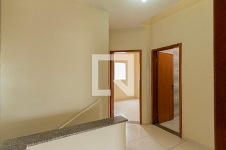 Hall  de casa de condomínio para alugar com 3 quartos, 150m² em Parque São Bento, Sorocaba