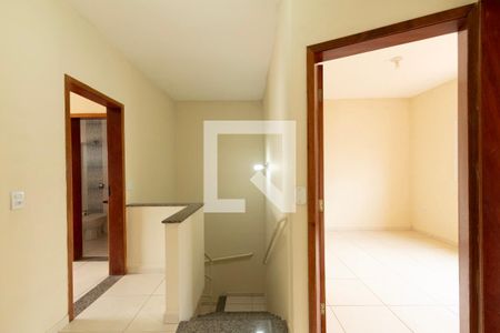 Hall  de casa de condomínio para alugar com 3 quartos, 150m² em Parque São Bento, Sorocaba