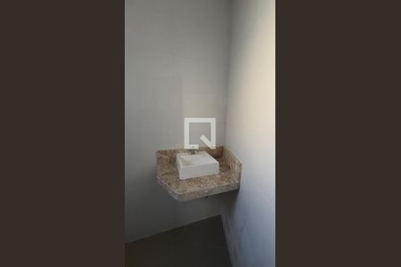 Banheiro da Suíte de apartamento à venda com 3 quartos, 90m² em Vila Mazzei, Santo André