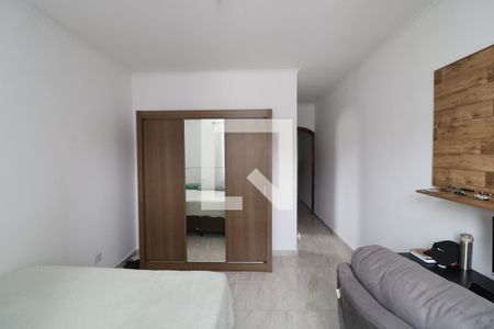 Suíte de casa à venda com 3 quartos, 247m² em Vila Santa Clara, São Paulo