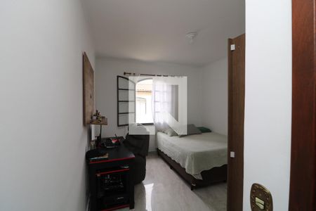 Suíte de casa à venda com 3 quartos, 247m² em Vila Santa Clara, São Paulo