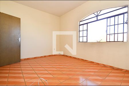 Quarto2 de casa para alugar com 3 quartos, 300m² em Penha, Belo Horizonte