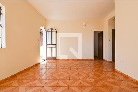 Sala de casa para alugar com 3 quartos, 300m² em Penha, Belo Horizonte