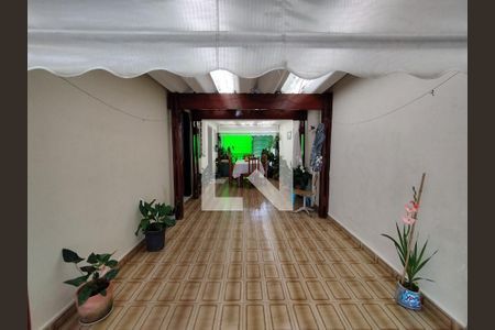 Garagem  de casa à venda com 4 quartos, 200m² em Sacomã, São Paulo