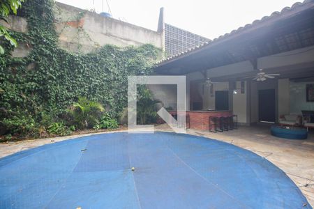 Piscina de casa à venda com 5 quartos, 490m² em Jardim Guedala, São Paulo