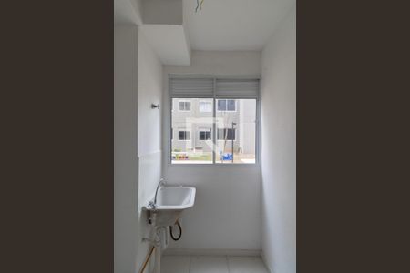 Cozinha e Área de Serviço de apartamento para alugar com 2 quartos, 42m² em Colônia (zona Leste), São Paulo