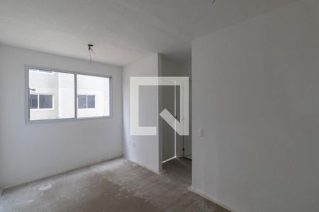 Sala e Cozinha de apartamento para alugar com 2 quartos, 42m² em Colônia (zona Leste), São Paulo