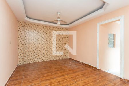 Sala de casa para alugar com 2 quartos, 70m² em Vila Carmosina, São Paulo