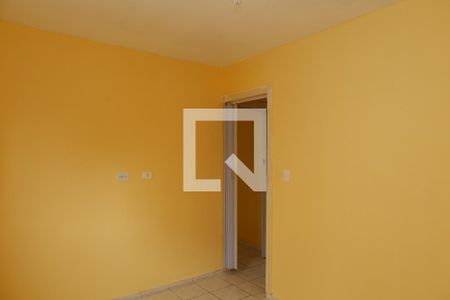 Quarto 1 de casa para alugar com 2 quartos, 70m² em Vila Carmosina, São Paulo