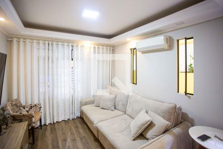 Sala de casa à venda com 4 quartos, 226m² em Taboão, Diadema