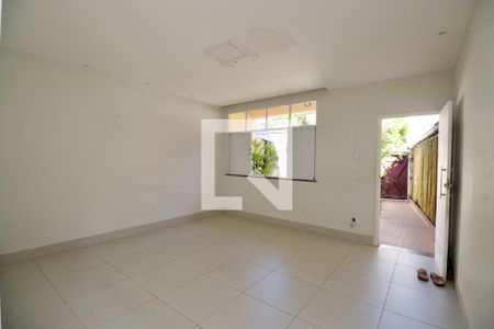 Sala de apartamento para alugar com 3 quartos, 218m² em Brotas, Salvador