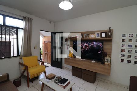 Sala 2 de casa à venda com 6 quartos, 180m² em Jardim Guanabara, Rio de Janeiro