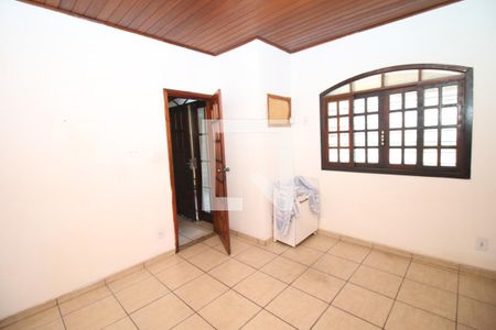 Quarto 1 de casa para alugar com 2 quartos, 70m² em Penha, Rio de Janeiro