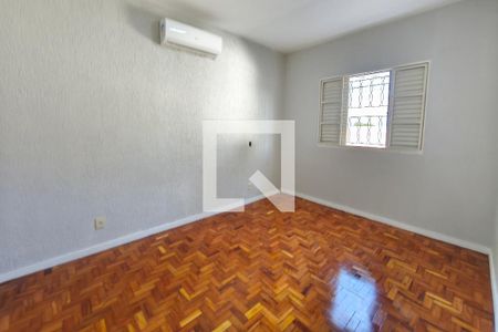 Quarto 2 de casa para alugar com 3 quartos, 100m² em Jardim Carlos Lourenço, Campinas