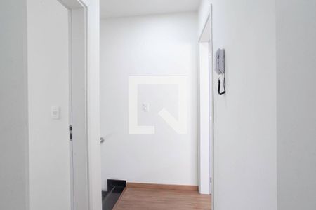 Corredor de casa para alugar com 1 quarto, 80m² em Itapoã, Belo Horizonte