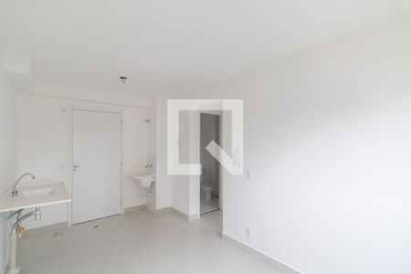 Sala e Cozinha de apartamento para alugar com 2 quartos, 38m² em Vila Carmosina, São Paulo