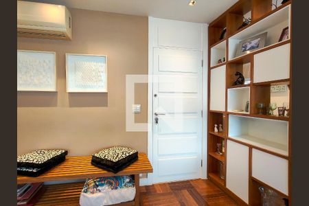 Entrada de apartamento à venda com 3 quartos, 140m² em Tijuca, Rio de Janeiro