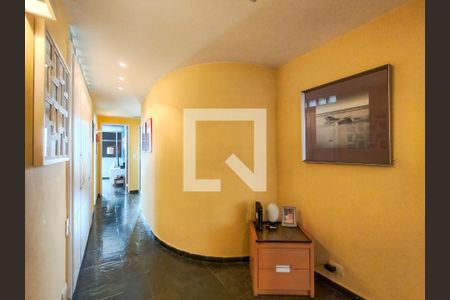 Corredor de apartamento à venda com 3 quartos, 140m² em Tijuca, Rio de Janeiro