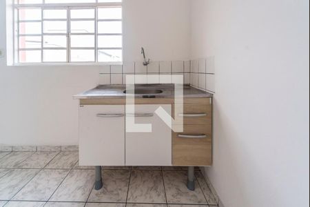 Sala e Cozinha  de casa para alugar com 1 quarto, 45m² em Parque das Nações, Santo André