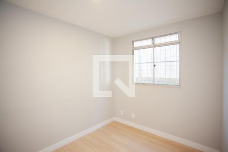 Quarto 2 de apartamento à venda com 2 quartos, 45m² em Cabral, Contagem