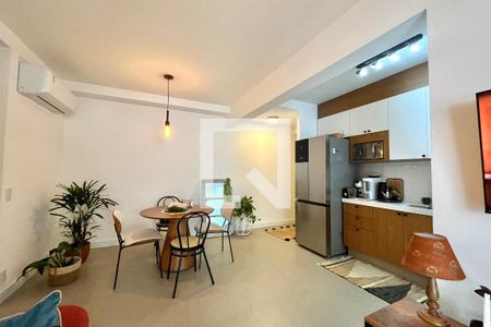 Sala de apartamento à venda com 2 quartos, 75m² em Jardim Prudência, São Paulo