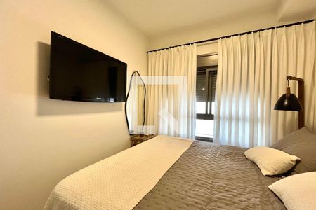 Suite de apartamento à venda com 2 quartos, 75m² em Jardim Prudência, São Paulo