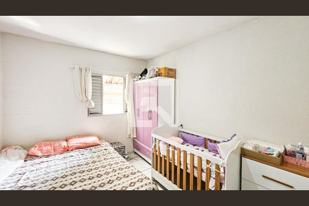 Quarto 2 de casa à venda com 3 quartos, 121m² em São Pedro, Osasco