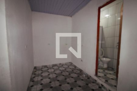 Quarto 1 de casa para alugar com 2 quartos, 400m² em Parque Industrial das Oliveiras, Taboão da Serra