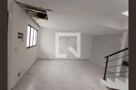 Casa à venda com 2 quartos, 70m² em Vila Campanela, São Paulo