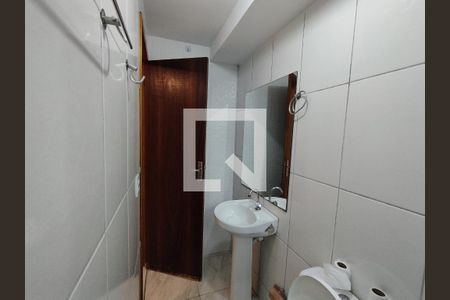 Banheiro - torneira de casa para alugar com 1 quarto, 32m² em Vila Caraguata, São Paulo