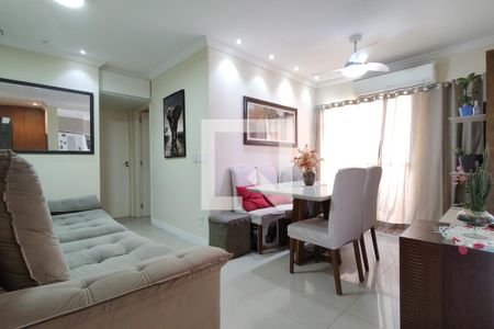 Sala de apartamento à venda com 2 quartos, 57m² em Pechincha, Rio de Janeiro