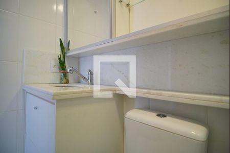 Banheiro da Suíte de apartamento à venda com 3 quartos, 67m² em Passo D’areia, Porto Alegre