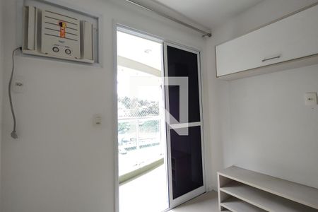 Sala de apartamento para alugar com 2 quartos, 58m² em Pechincha, Rio de Janeiro