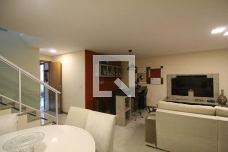 Sala de casa de condomínio à venda com 1 quarto, 177m² em Freguesia (jacarepaguá), Rio de Janeiro