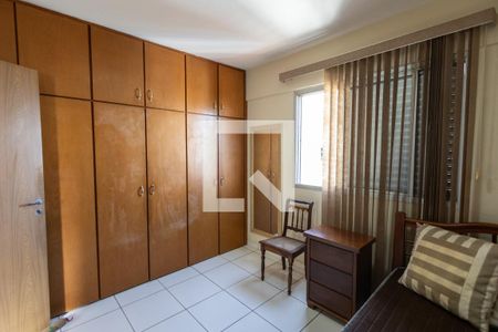 Quarto de apartamento à venda com 1 quarto, 60m² em Vila Itapura, Campinas