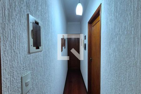 Corredor  de casa à venda com 4 quartos, 176m² em Jardim Garcia, Campinas
