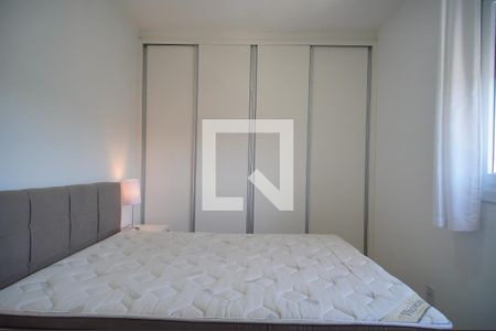 Quarto 1 de apartamento para alugar com 2 quartos, 59m² em Pátria Nova, Novo Hamburgo