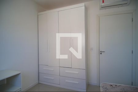 Quarto 2 de apartamento para alugar com 2 quartos, 59m² em Pátria Nova, Novo Hamburgo