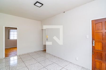 Sala 2 de casa para alugar com 4 quartos, 180m² em Cinquentenario, Belo Horizonte