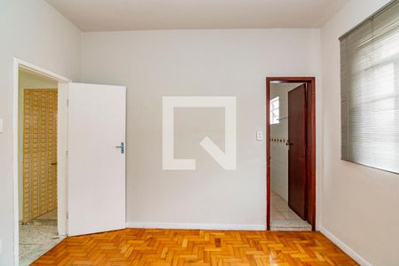 Suíte de casa para alugar com 4 quartos, 180m² em Cinquentenario, Belo Horizonte