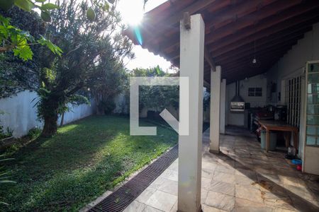 Quintal de casa à venda com 3 quartos, 290m² em Jardim Jussara, São Paulo